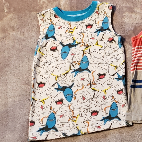 Tank Top Bundle - Picture 2 of 4